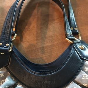 Louis Vuitton monogram canvas purse